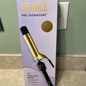 HOT TOOLS Pro Signature Gold Curling Iron, 1-1/4 Inch